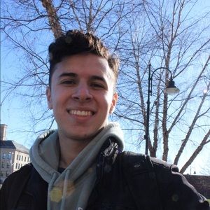 Meet your Posher, Sixto